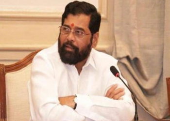 एकनाथ शिंदे यांची प्रकृती ठणठणीत, दैनंदिन कामासही सुरुवात