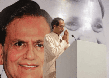 अहमद पटेल यांच्या निधनाने महाविकास आघाडीचे मोठे नुकसान! मुख्यमंत्री उद्धव ठाकरे यांच्यासह मान्यवरांची श्रद्धांजली