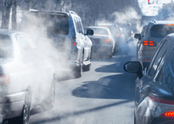 २०२० मध्ये कार्बन उत्सर्जनात नोंदवली गेली ३ टक्क्यांची घट