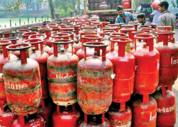 महागाईचा भडका, स्वयंपाकाचा गॅस 50 रुपयांनी महागला