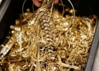 प्राचीन मंदिराच्या नूतनीकरणादरम्यान सापडले सोने…वाचा पुढे काय झाले…