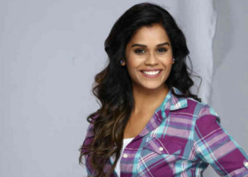 मंजिरी पुपालाने दिल्या नाताळ शुभेच्छा