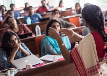 तासिका तत्त्वावरील अध्यापकांना मानधन द्यावे! विद्यार्थी संघटनेची मागणी