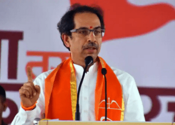 स्पर्धा करा, पण महाराष्ट्रातून ओढूनताणून काही नेऊ देणार नाही हे लक्षात ठेवा!