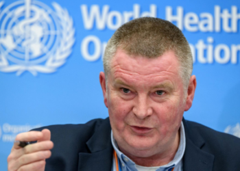 ब्रिटनमधील कोरोनास्थिती नियंत्रणा बाहेर नाही, मात्र… WHO च्या अधिकाऱ्याने दिला इशारा