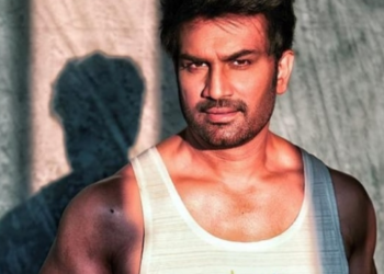 शरद केळकर घेतोय लाठी-काठीचं प्रशिक्षण