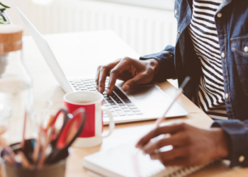 कर्मचाऱयांना वर्क फ्रॉम होमचा पर्याय मिळणार, केंद्र सरकारचा ड्राफ्ट तयार