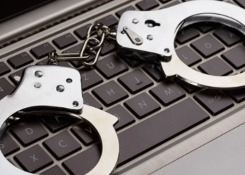 प्रँक व्हिडीओच्या नावाने अश्लील कृत्य, कोट्यावधींची कमाई; तिघा जणांना अटक