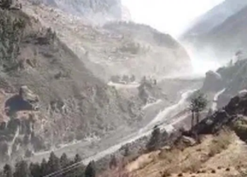 हिमकडा कोसळला; देवभूमीत भीषण जलप्रलय, 176 हून अधिक जण वाहून गेले