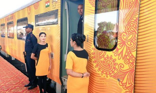 तेजस एक्प्रेसद्वारे आता पर्यटन सहली, तीन ते चार दिवसांचे पॅकेजेस