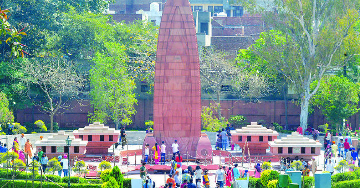 जालियनवाला बाग : हुतात्म्यांचे स्मारक की मोदींचा मॉल?