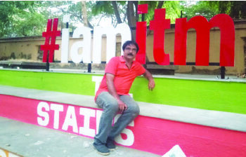 हर बोर्ड कुछ कहता है…