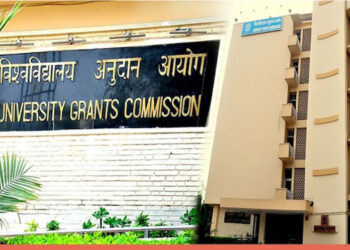 गरिबांनो, शिकू नका, गुलाम बना!