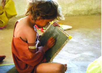 वंचितांच्या शिक्षणाचे धिंडवडे