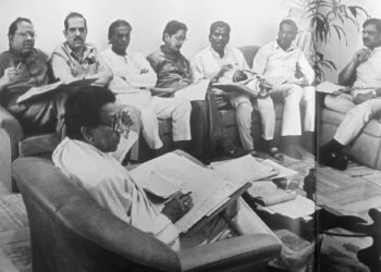 शिवसेनेत प्रथमच कार्यकारी मंडळाची स्थापना