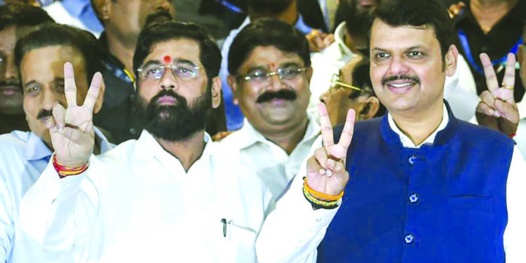 सुप्रीम कोर्टाने हातोडा हाणला तरी निर्लज्जम् सदासुखी!