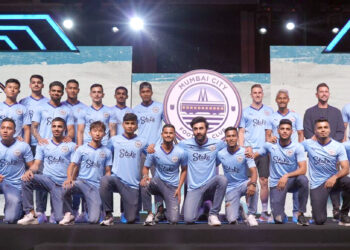 मुंबई सिटी एफसीच्या क्लब मानचिन्हाचे अनावरण