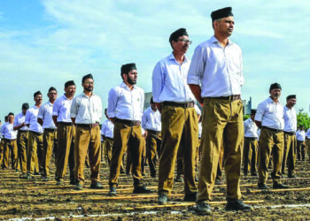 यंत्रमानवी स्वयंसेवकांचा कारखाना