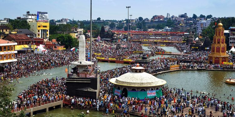 कुंभ आमचा; कुंभ त्यांचा!