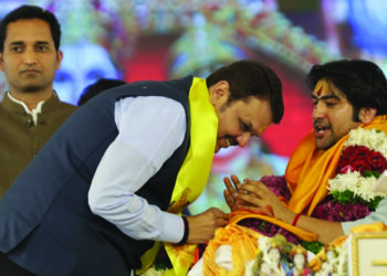 प्रबोधनकारांच्या महाराष्ट्रात ‘भागेश्वर’चा उन्माद!