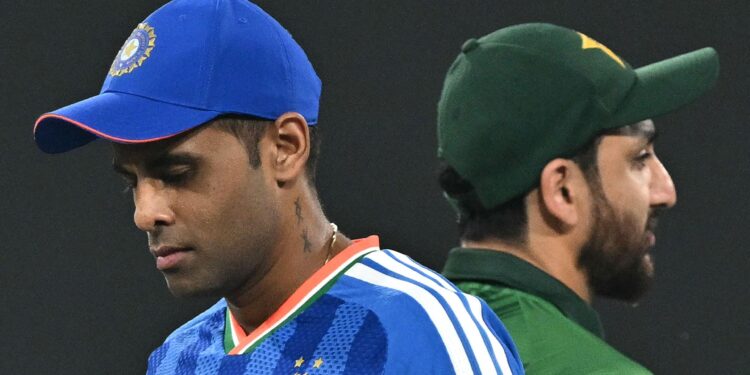 भारत-पाक सामन्यांचा अट्टहास फक्त पैशांसाठी!