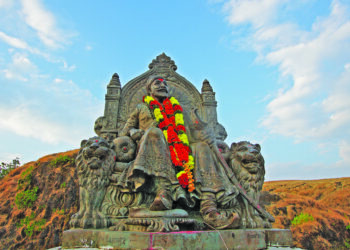 लोकाधिकारचे दिमाखदार शिवराय संचलन!