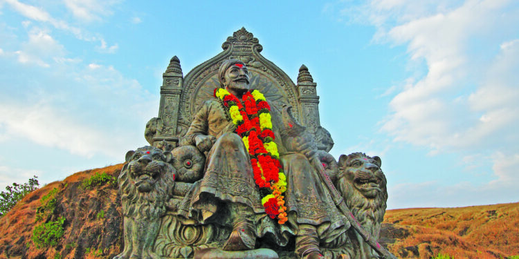 लोकाधिकारचे दिमाखदार शिवराय संचलन!