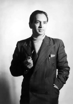 भूमिका घेऊन जगलेले मुल्क राज आनंद!