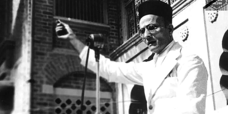 संघ-भाजपा यांचे निव्वळ बेगडी सावरकर प्रेम!