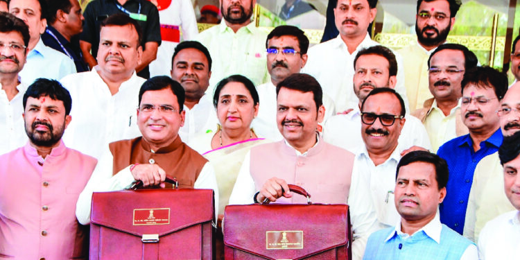 कर्जमाफीचं खरंखोटं वास्तव