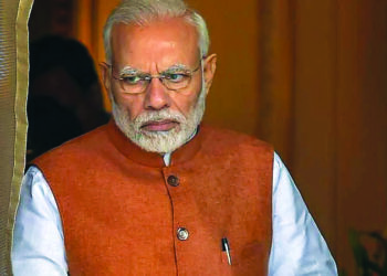 नंगे से विश्वगुरू भी डरता है!