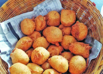 टिळक स्मारक मंदिर कॅन्टीनचा बटाटेवडा!