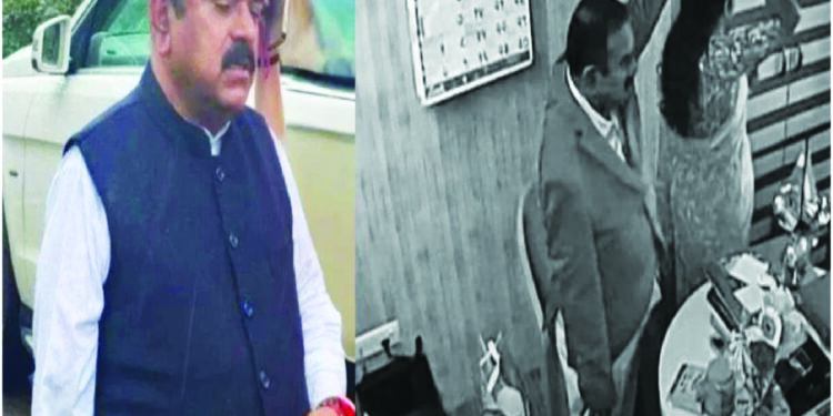 भोंदूच्या भजनी संधीसाधू!