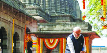 हे देश चालवताहेत की देवळं?
