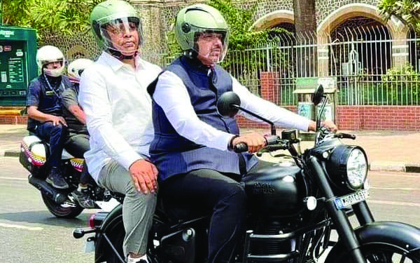 कोरडे पाषाण!