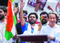 झुरळांचे आंदोलन भाजपच्या पथ्यावर ?