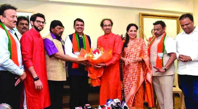 निश्चयाचा महामेरू : उद्धव ठाकरे!